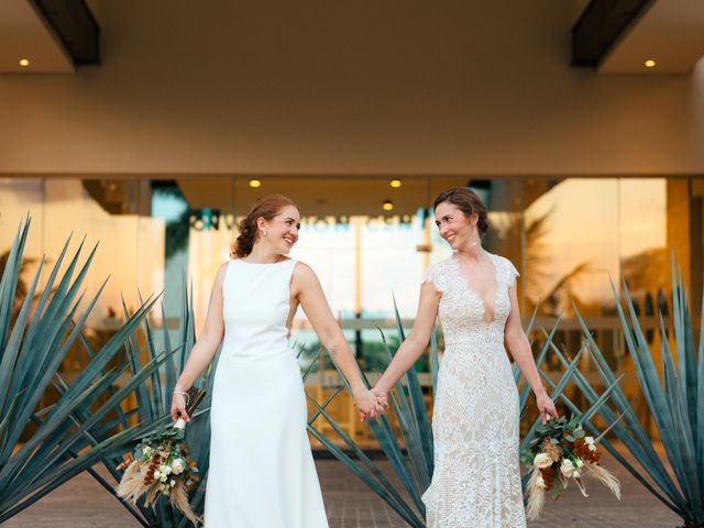 La boda de Mary y Sabrina en Isla Mujeres, Quintana Roo 33