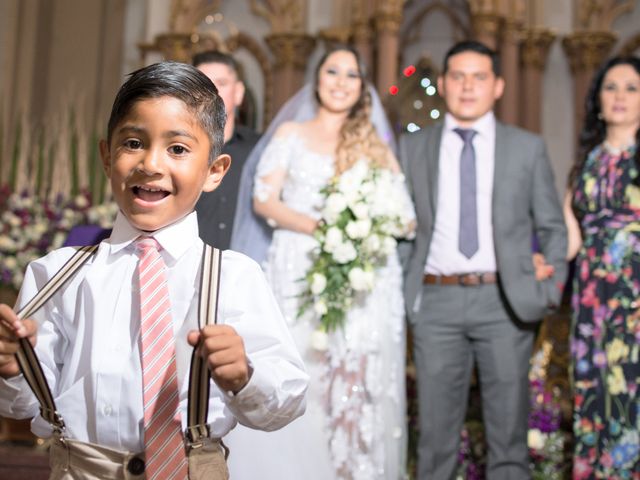 La boda de Alberto y Fabiola en Peribán, Michoacán 8