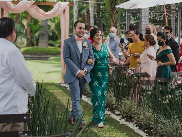 La boda de Adolfo y Alejandra en Jiutepec, Morelos 12