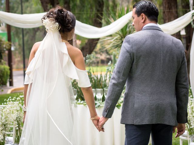 La boda de Paco y Itzel en Morelia, Michoacán 11