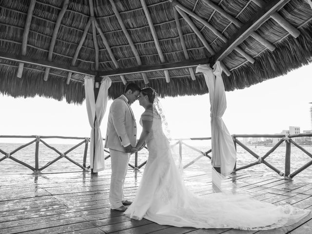 La boda de Mario y Hilda  en Puerto Vallarta, Jalisco 9