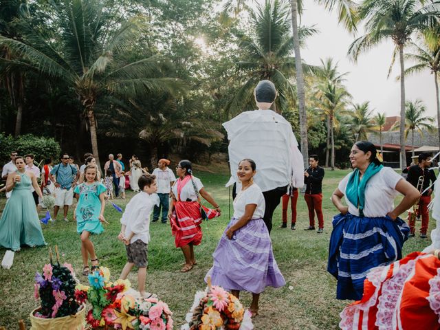 La boda de Aarón y Estelí en Huatulco, Oaxaca 75