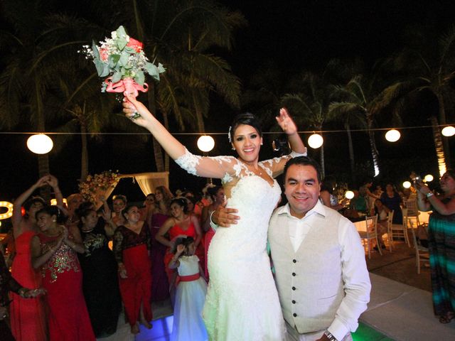 La boda de Sergio  y Paola en Acapulco, Guerrero 67