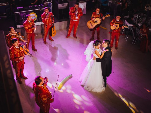 La boda de Luis y Jhovanni en San Nicolás de los Garza, Nuevo León 43