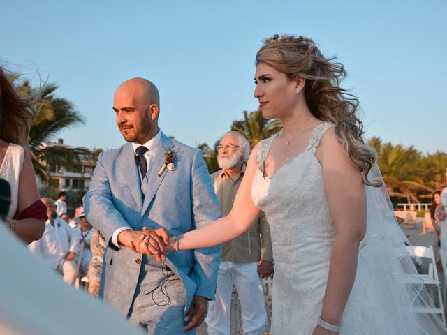 La boda de Xavier y Alin en Acapulco, Guerrero 35