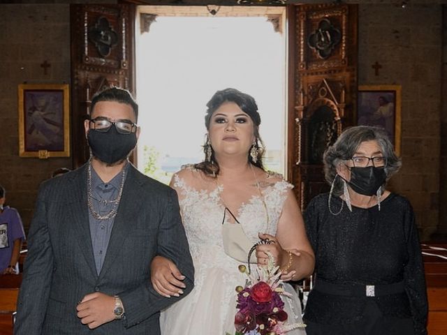 La boda de Laura y Heberto en Guadalajara, Jalisco 64