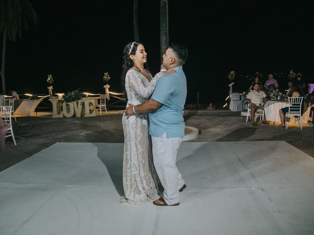 La boda de Omar y Elisa en Acapulco, Guerrero 50