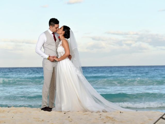 La boda de Daniel y Leslie en Cancún, Quintana Roo 3