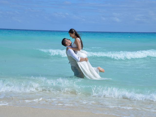 La boda de Daniel y Leslie en Cancún, Quintana Roo 10
