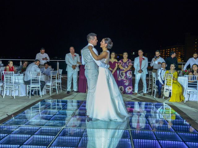 La boda de Daniel y Leslie en Cancún, Quintana Roo 15