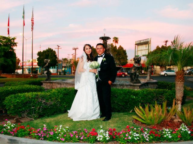 La boda de David y Viridiana en Mexicali, Baja California 16