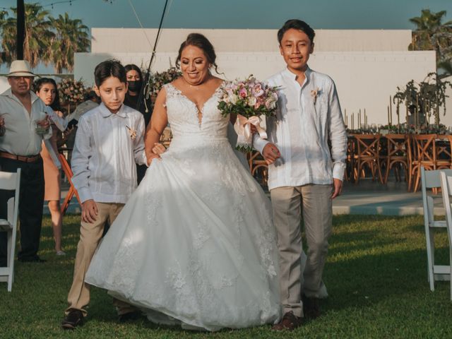 La boda de Rosy y Miguel en Acapulco, Guerrero 33