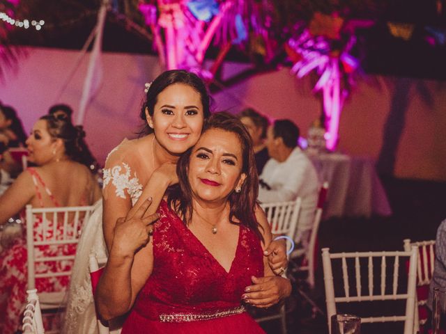 La boda de Rogelio y Mónica en Coatzacoalcos, Veracruz 72
