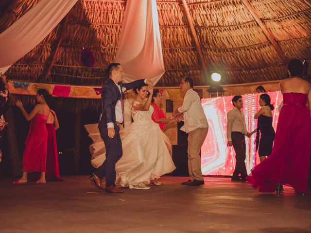 La boda de Rogelio y Mónica en Coatzacoalcos, Veracruz 92