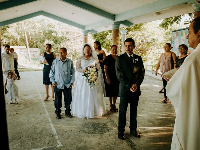 La boda de Mario y Lupita  en Tuxpan, Veracruz 1