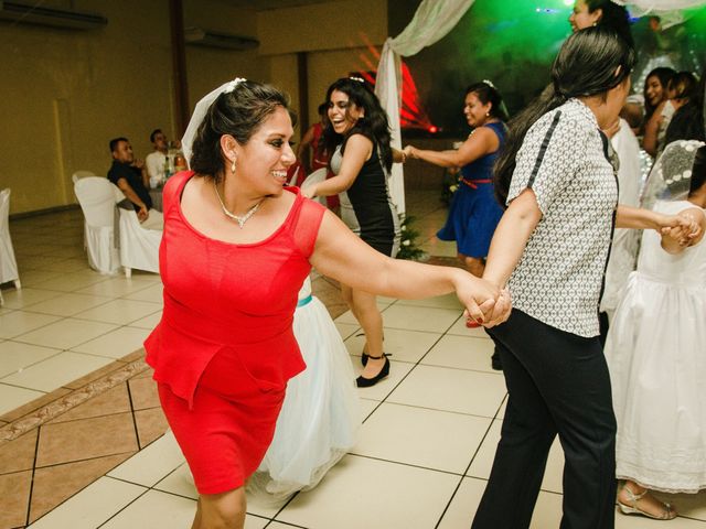 La boda de Mario y Lupita  en Tuxpan, Veracruz 8