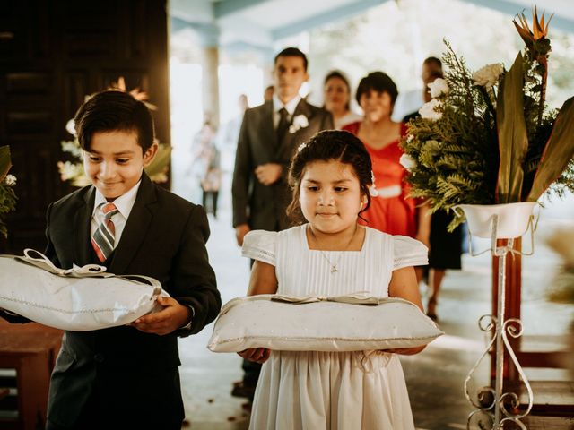 La boda de Mario y Lupita  en Tuxpan, Veracruz 12