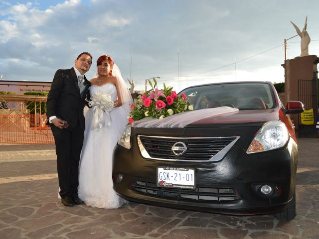 La boda de Angel y Maleny en Valle de Santiago, Guanajuato 30
