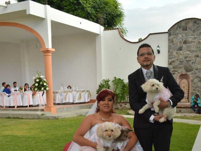La boda de Angel y Maleny en Valle de Santiago, Guanajuato 33