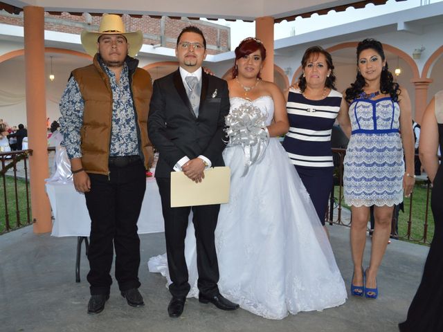 La boda de Angel y Maleny en Valle de Santiago, Guanajuato 47