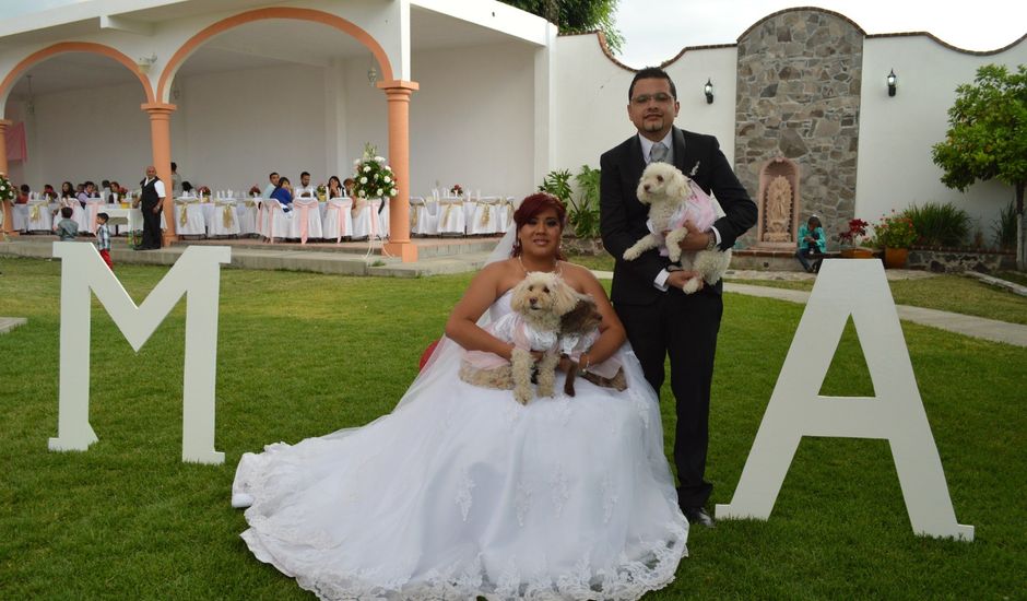 La boda de Angel y Maleny en Valle de Santiago, Guanajuato
