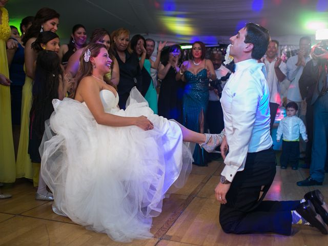 La boda de Joel y Karina en Rosarito, Baja California 20