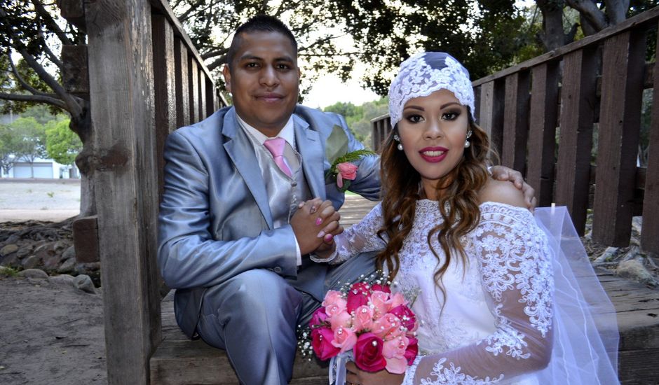 La boda de Josias y Ana Estefania  en Tijuana, Baja California