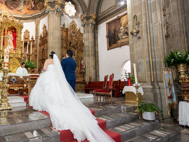 La boda de Atza y Mariana en Álvaro Obregón, Ciudad de México 32