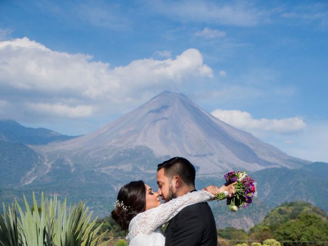 La boda de Hermes y Gina en Comala, Colima 12