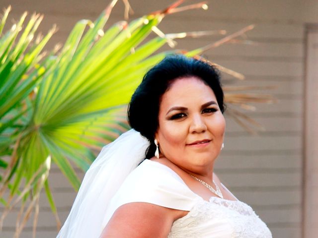 La boda de Sergio y Isabel en Mexicali, Baja California 6