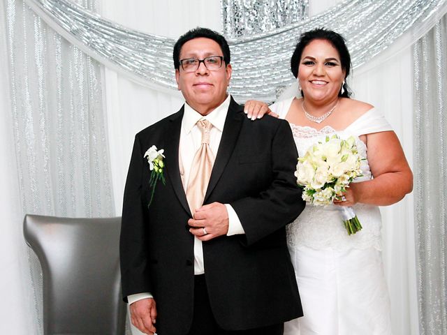 La boda de Sergio y Isabel en Mexicali, Baja California 15