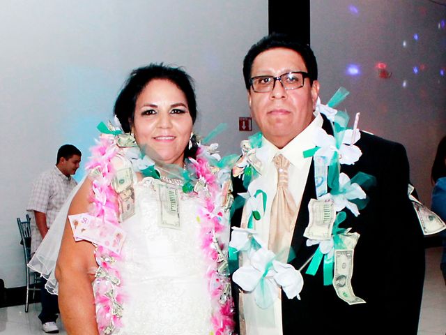 La boda de Sergio y Isabel en Mexicali, Baja California 21