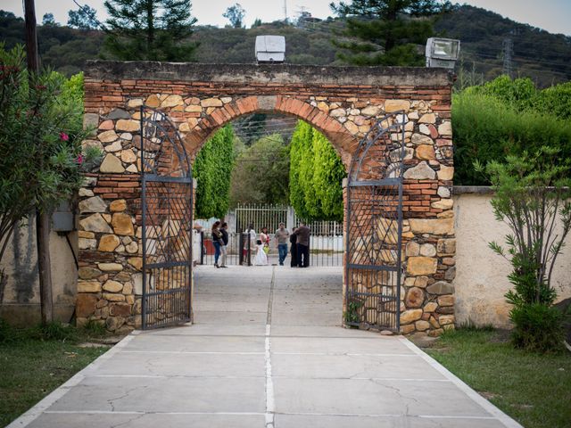 La boda de Ricardo y Verónica en Tejupilco, Estado México 14
