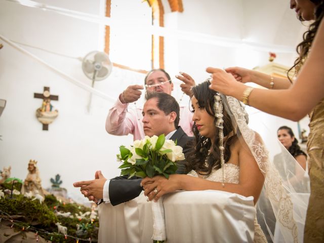La boda de Ricardo y Verónica en Tejupilco, Estado México 27