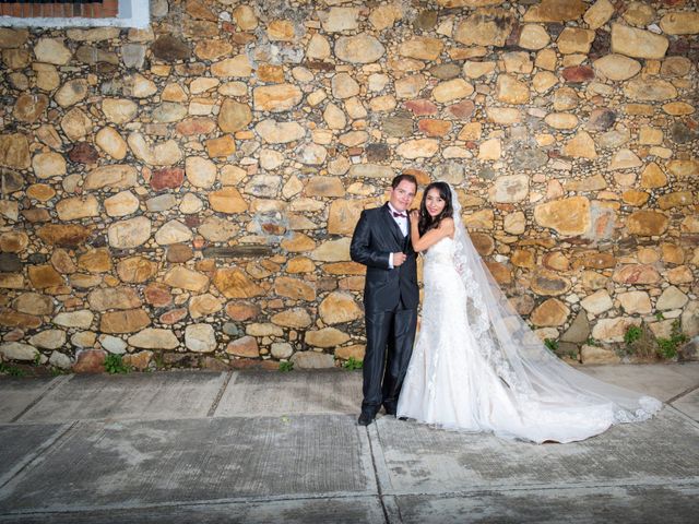 La boda de Ricardo y Verónica en Tejupilco, Estado México 65