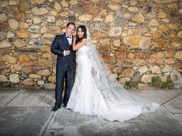 La boda de Ricardo y Verónica en Tejupilco, Estado México 66