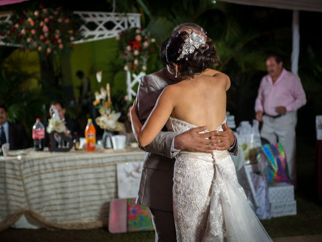 La boda de Ricardo y Verónica en Tejupilco, Estado México 94