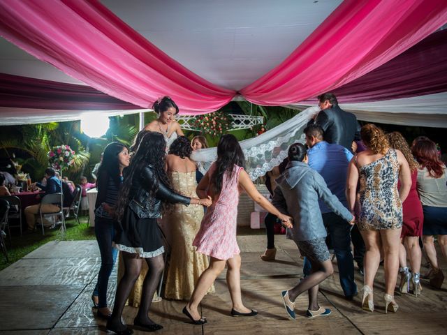 La boda de Ricardo y Verónica en Tejupilco, Estado México 99