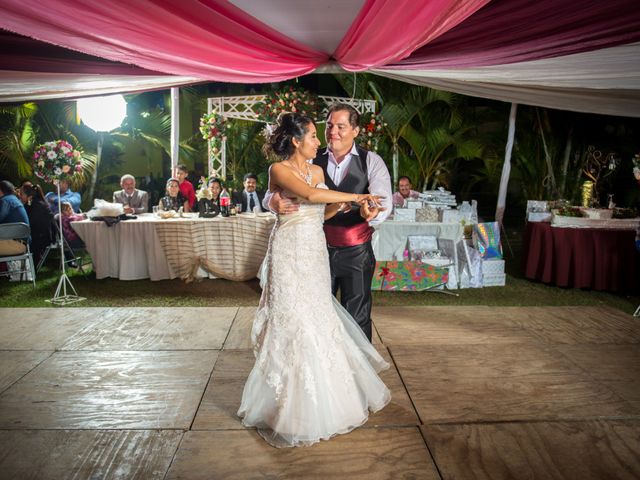 La boda de Ricardo y Verónica en Tejupilco, Estado México 104