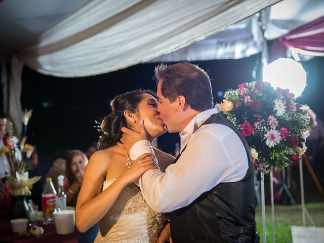 La boda de Ricardo y Verónica en Tejupilco, Estado México 111