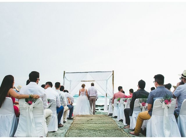 La boda de Gustavo y Daana en Bahía de Banderas, Nayarit 4