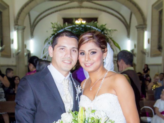 La boda de Carlos Gilberto y Mónica Lizbeth en Acaponeta, Nayarit 7