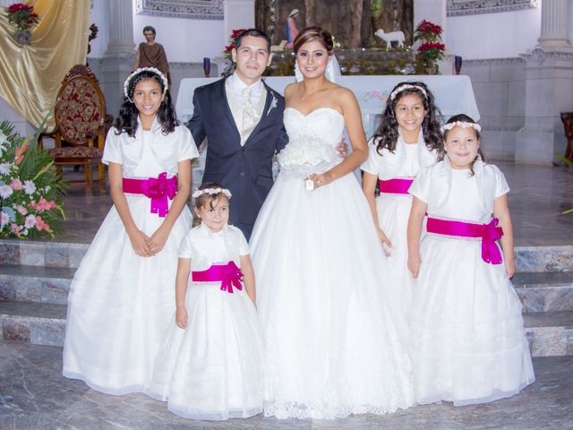 La boda de Carlos Gilberto y Mónica Lizbeth en Acaponeta, Nayarit 2