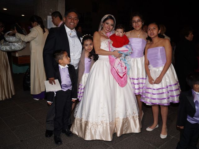 La boda de Javier y Ceci en Coyoacán, Ciudad de México 24