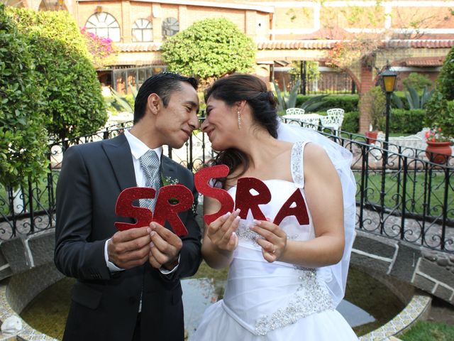 La boda de Andres y Lisette en Iztapalapa, Ciudad de México 13