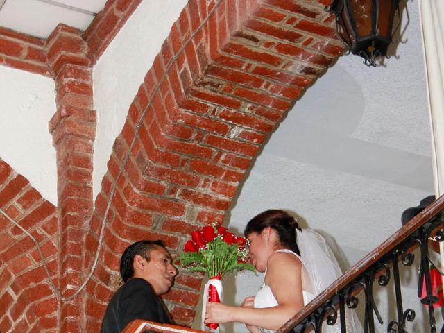 La boda de Andres y Lisette en Iztapalapa, Ciudad de México 24