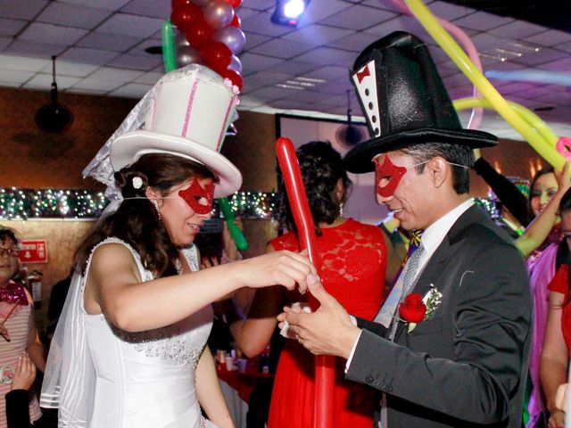 La boda de Andres y Lisette en Iztapalapa, Ciudad de México 54