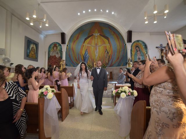 La boda de Javier y Zennya en Tijuana, Baja California 28