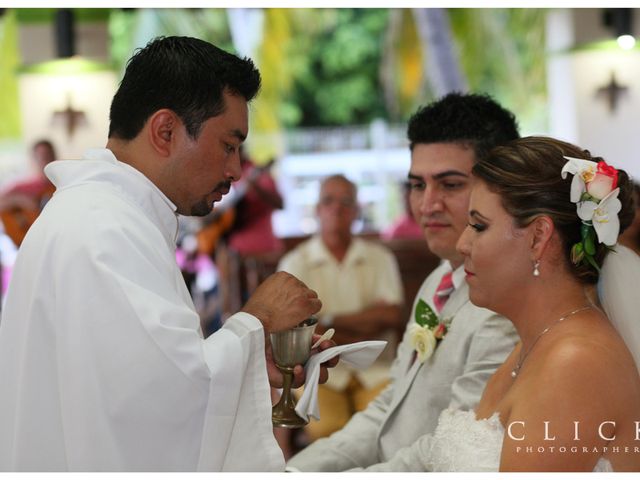 La boda de Karina y Carlos  en Huatulco, Oaxaca 21