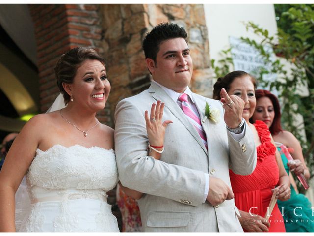 La boda de Karina y Carlos  en Huatulco, Oaxaca 25
